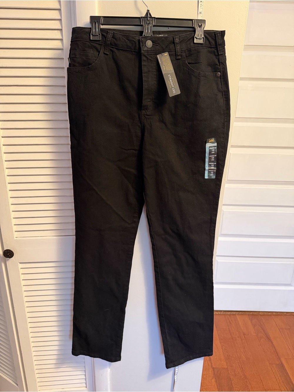 Lee Jeans Relaxed Fit Straight Leg Black Size 12